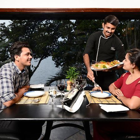 The Zuri Kumarakom Kerala Resort & Spa Екстериор снимка